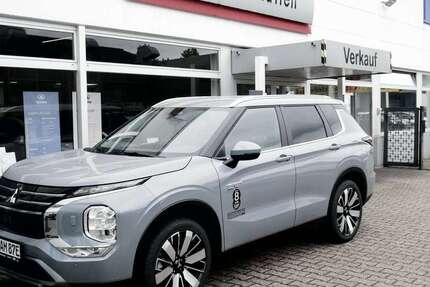 Mitsubishi Outlander 5.000 km 51.790 &euro; Oberhausen 46147