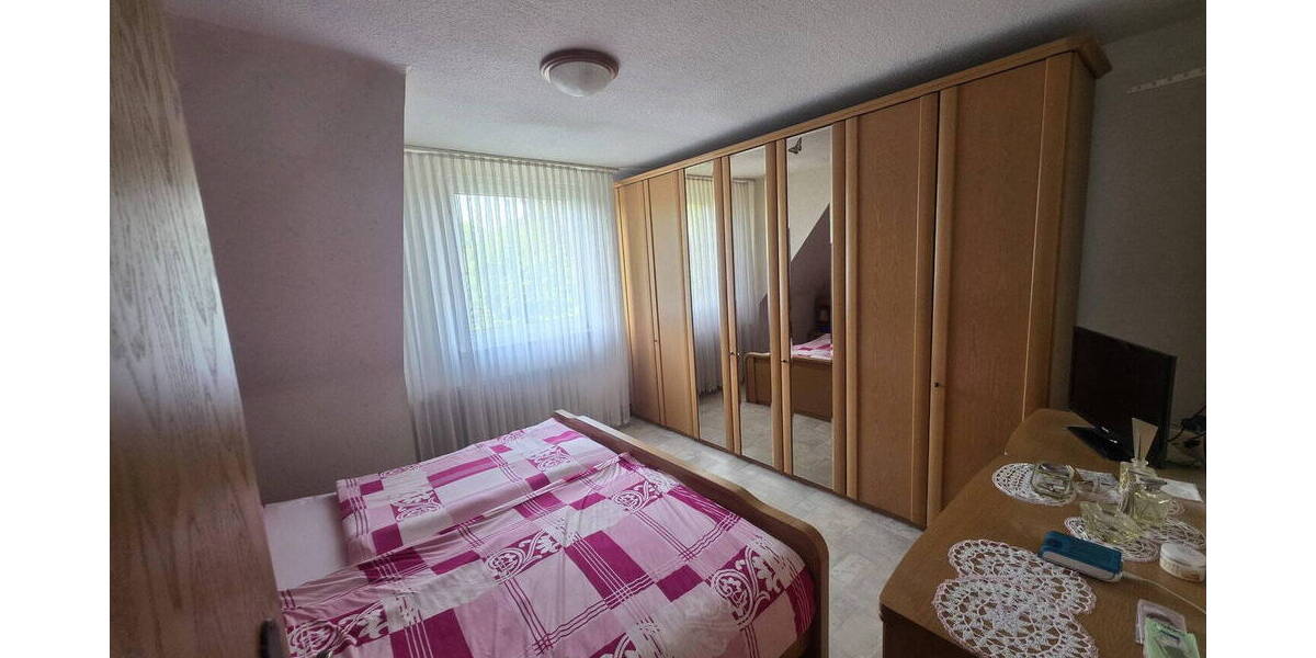 Etagenwohnung Mülheim an der Ruhr Styrum - 5 Zimmer, 105 m&sup2;, 198.000&euro; | Angebot:26789141