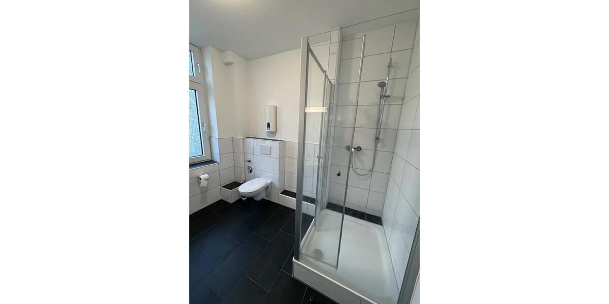 Etagenwohnung Essen Stadtbezirk VIII - 4 Zimmer, 130 m&sup2;, 1.170&euro; | Angebot:25272343