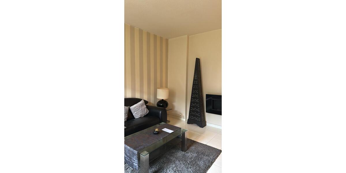 Erdgeschoßwohnung Essen Stadtbezirk V - 2.5 Zimmer, 56 m&sup2;, 850&euro; | Angebot:26028924