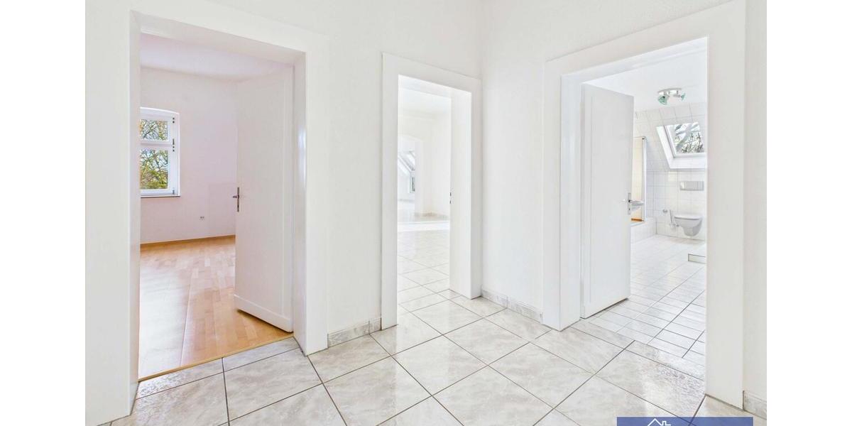 Dachgeschoßwohnung Waltrop - 4 Zimmer, 128 m&sup2;, 1.250&euro; | Angebot:24737473