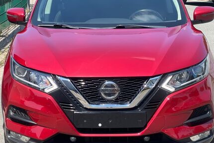 Nissan Qashqai 250.305 km 9.599 &euro; Essen 45276