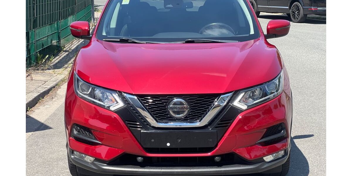 Nissan Qashqai 250.305 km 9.599 &euro; Essen 45276