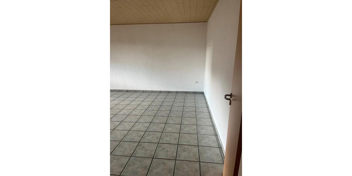 Etagenwohnung Hünxe - 1 Zimmer, 74 m&sup2;, 710&euro; | Angebot:26242004