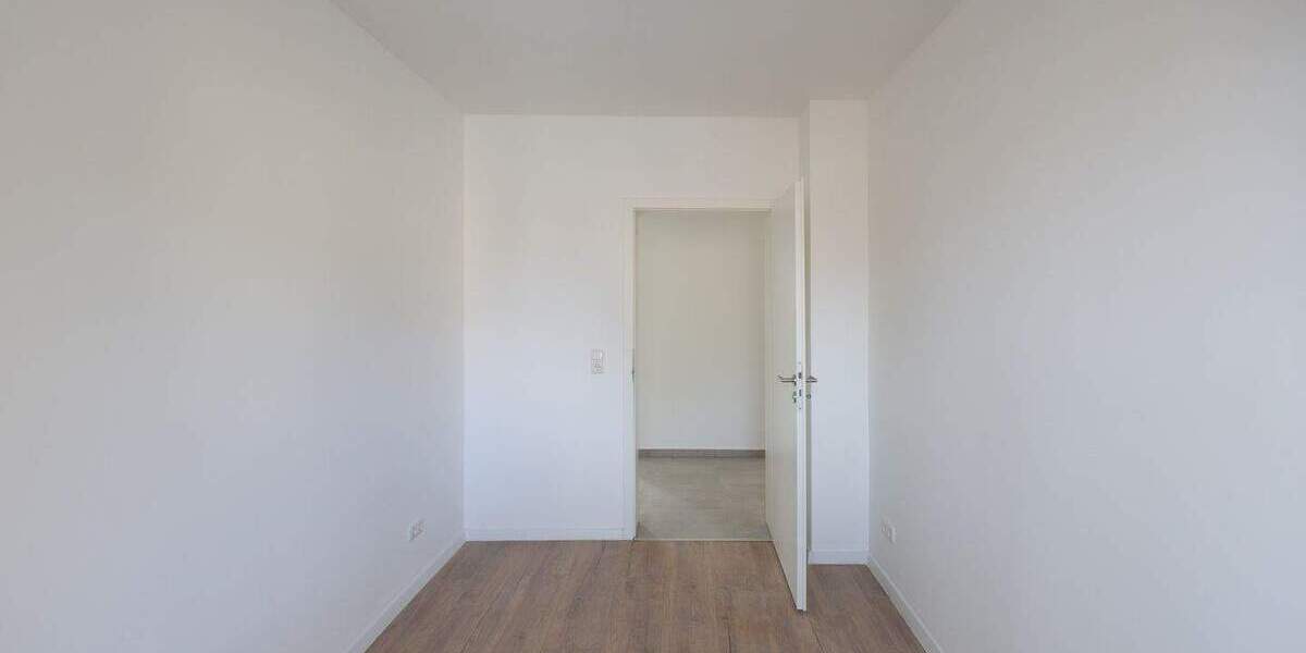 Etagenwohnung Bochum Innenstadt - 3 Zimmer, 80 m&sup2;, 900&euro; | Angebot:25744014