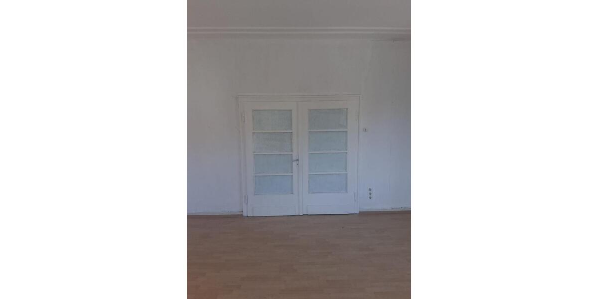 Etagenwohnung Gelsenkirchen - 5 Zimmer, 100 m&sup2;, 700&euro; | Angebot:26546029