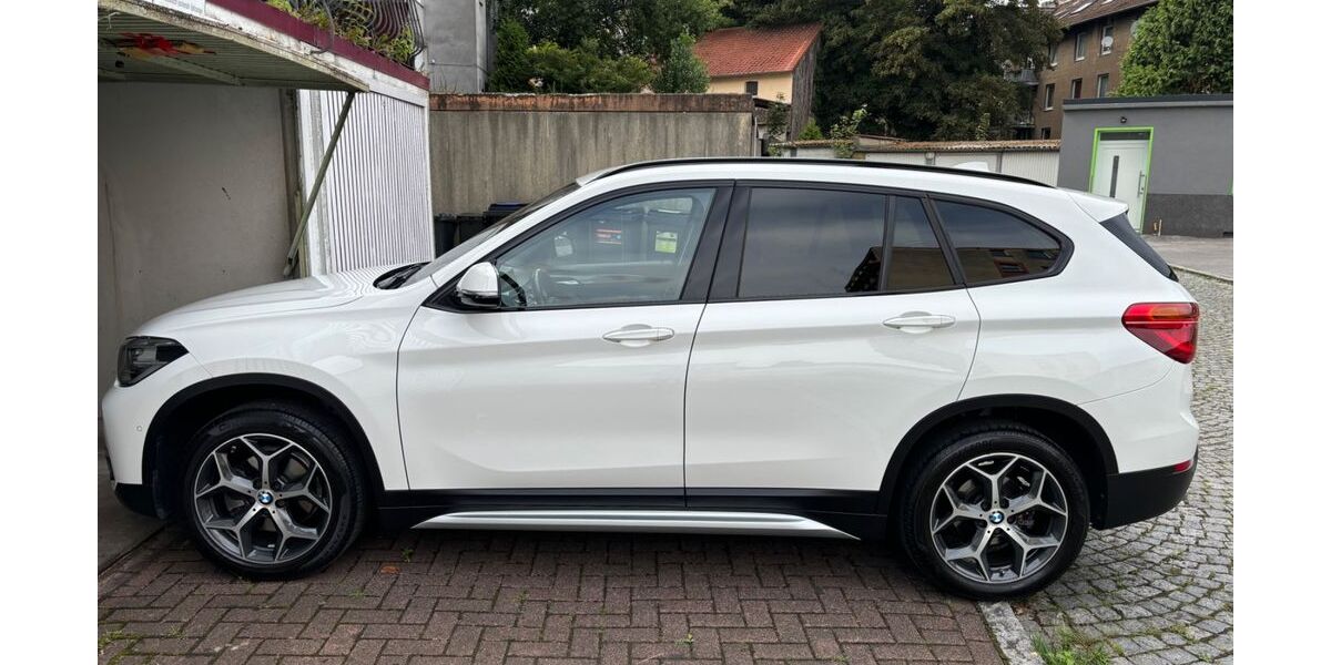 BMW X1 110.000 km 20.300 &euro; bochum 44787