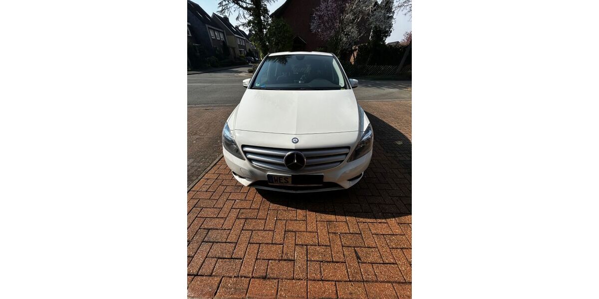 Mercedes-Benz B 180 131.647 km 6.900 &euro; Voerde 46562