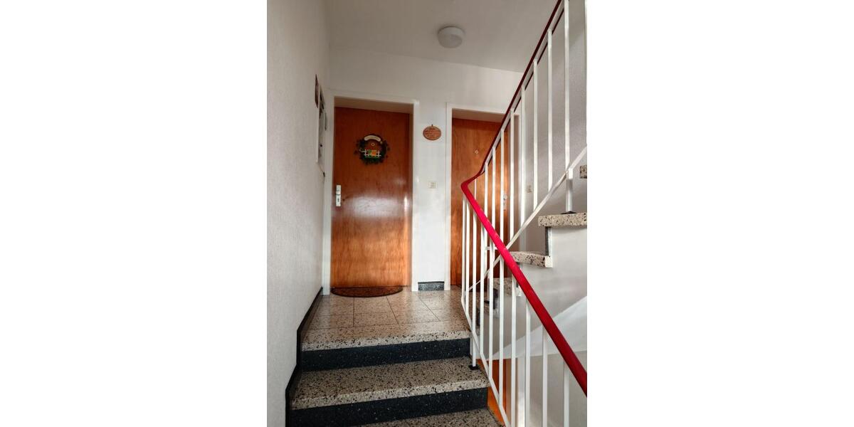 Provisionsfrei* Mehrfamilienhaus mit 4 Garagen in guter Lage - Mehrfamilienhaus, Wohnhaus Essen Stadtbezirk VIII | Angebot:25999211