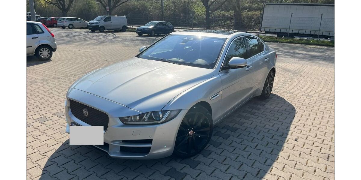 Jaguar XE 191.500 km 8.500 &euro; Essen 45127