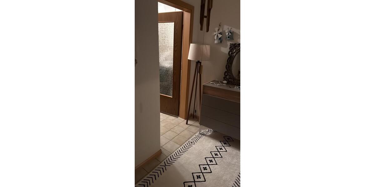 Dachgeschoßwohnung Duisburg Laar - 3 Zimmer, 75 m&sup2;, 850&euro; | Angebot:25454192