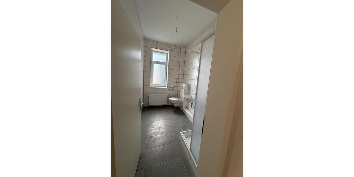 Etagenwohnung Moers - 1 Zimmer, 65 m&sup2;, 1.110&euro; | Angebot:25981088