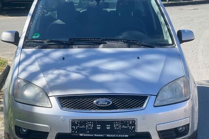 Ford Focus 82.281 km 5.799 &euro; Essen 45276
