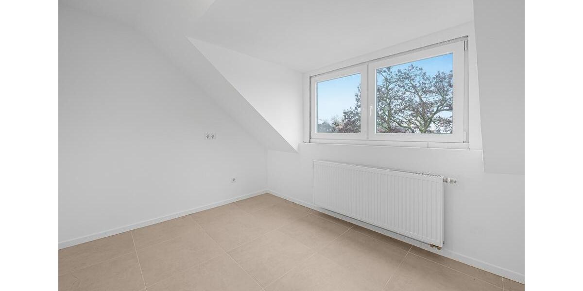Dachgeschoßwohnung Gelsenkirchen Erle - 4 Zimmer, 81 m&sup2;, 800&euro; | Angebot:25986116