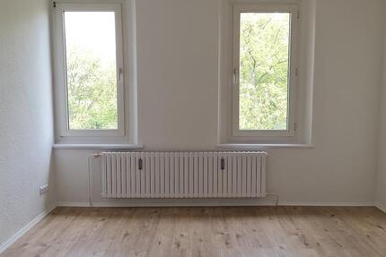Wohnung Duisburg Hamborn - 2 Zimmer, 55 m&sup2;, 375&euro; | Angebot:24752167