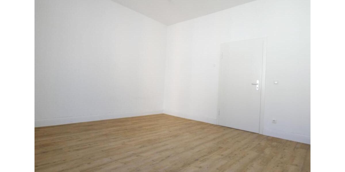 Dachgeschoßwohnung Essen Stadtbezirk III - 2 Zimmer, 56 m&sup2;, 610&euro; | Angebot:25992879