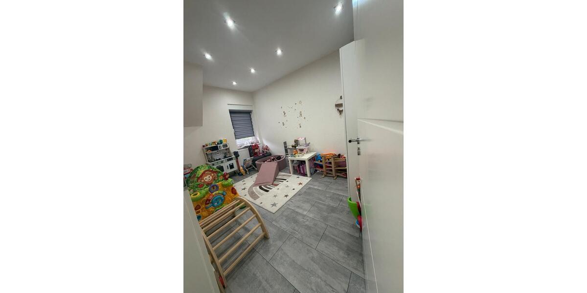 Reihenhaus Gladbeck Alt-Rentfort - 4 Zimmer, 64 m&sup2;, 2.150&euro; | Angebot:26283578