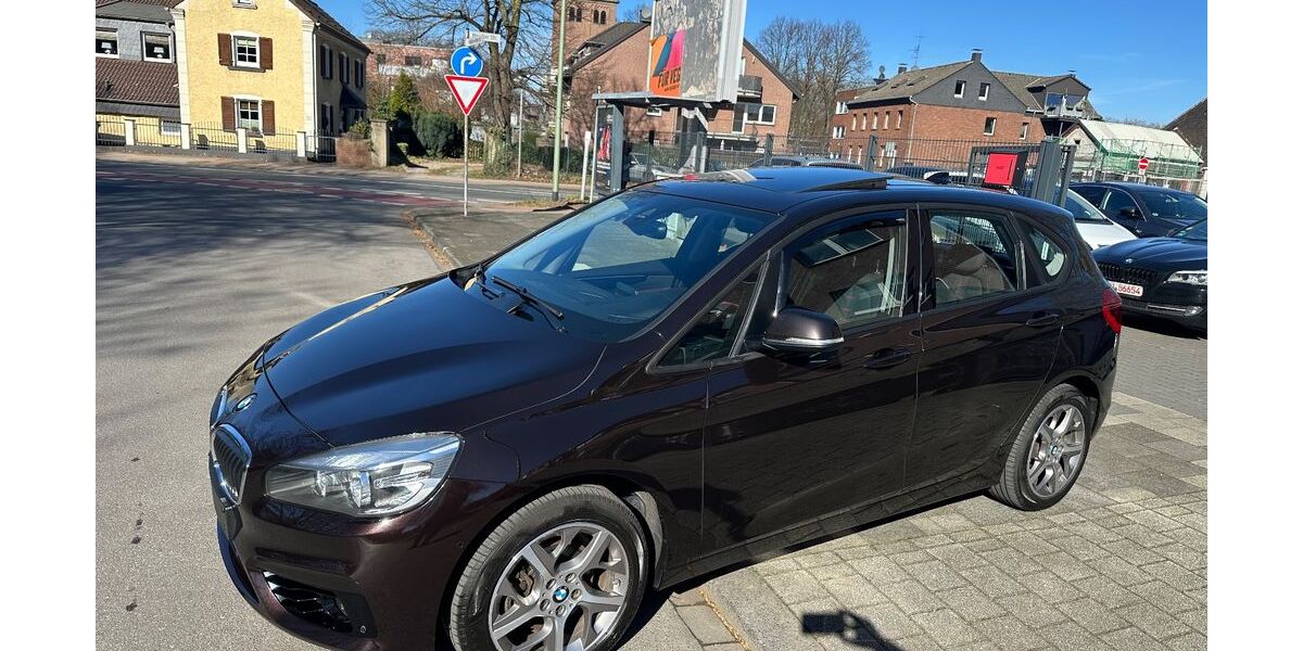 BMW 218 211.000 km 6.999 &euro; Duisburg 47226
