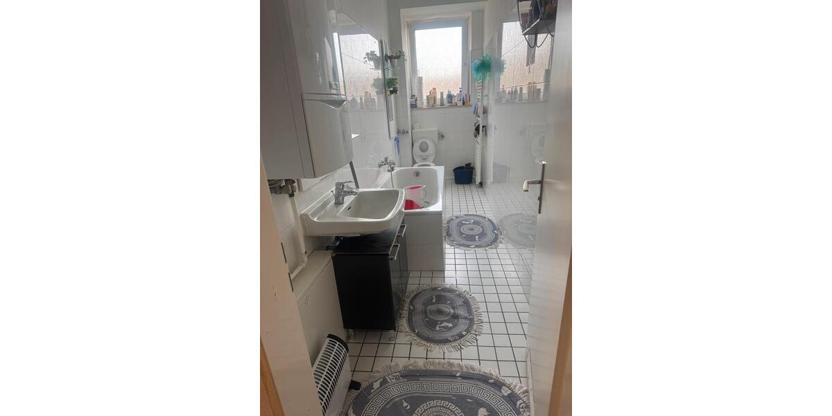 Etagenwohnung Gelsenkirchen Gelsenkirchen-Mitte - 3 Zimmer, 89 m&sup2;, 650&euro; | Angebot:25995542