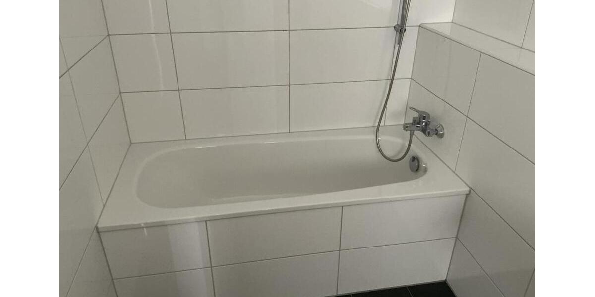 Etagenwohnung Velbert Velbert-Mitte - 2 Zimmer, 67 m&sup2;, 479&euro; | Angebot:26018124