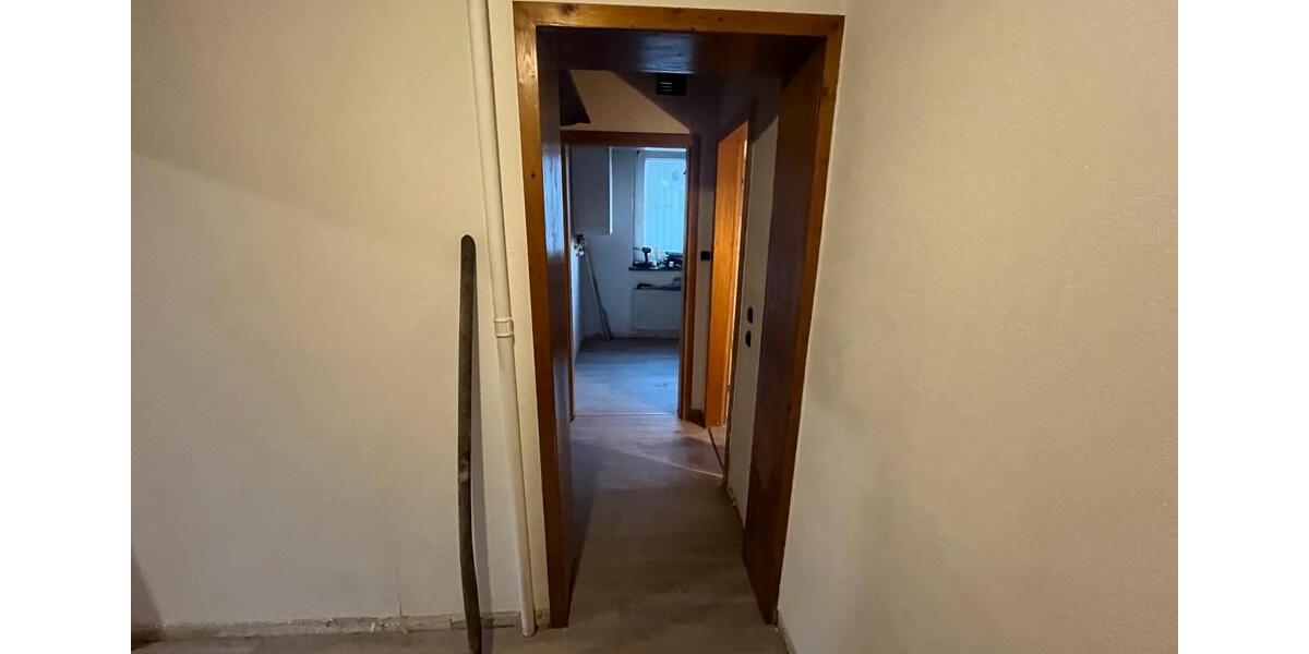 Dachgeschoßwohnung Oberhausen Rothebusch - 3.5 Zimmer, 75 m&sup2;, 650&euro; | Angebot:25968692