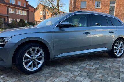 Skoda Superb 97.000 km 19.500 &euro; Suderwich 45665
