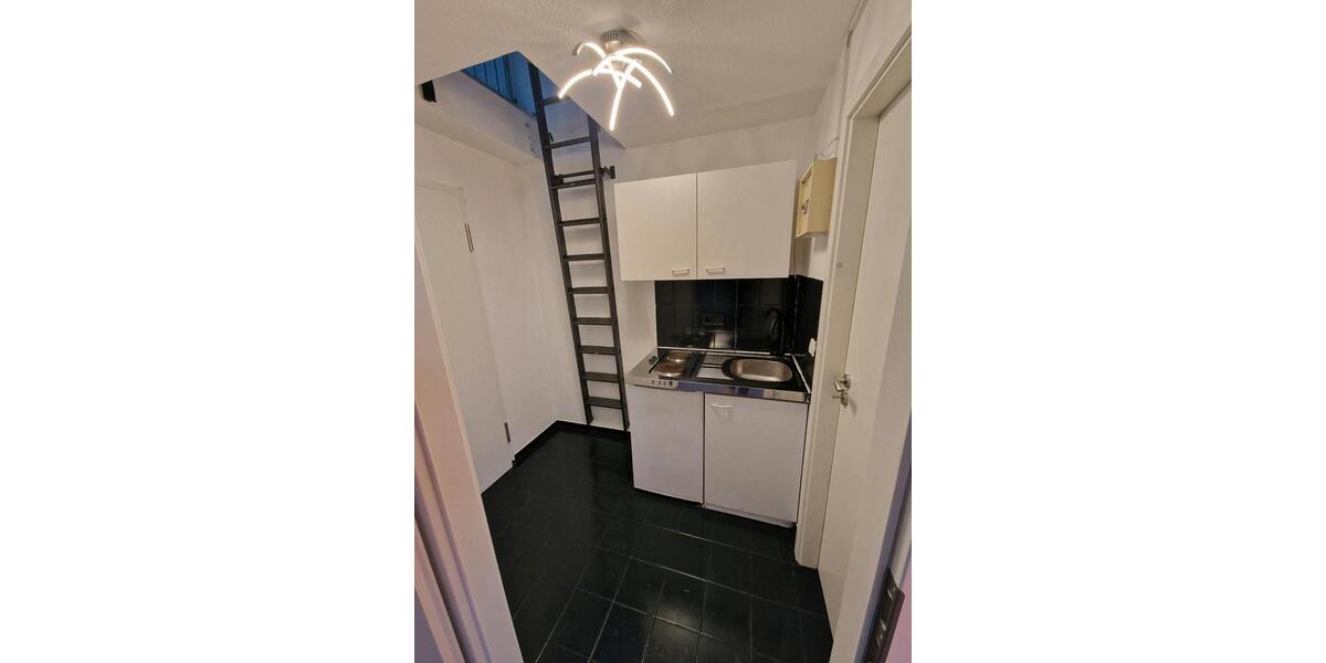 Dachgeschoßwohnung Essen Stadtbezirk V - 1 Zimmer, 34 m&sup2;, 50.000&euro; | Angebot:25719302