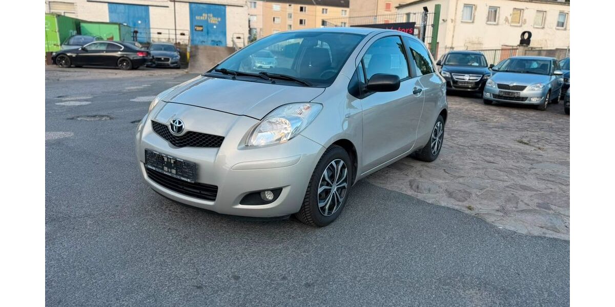 Toyota Yaris 166.000 km 2.490 &euro; Bochum - Bochum-Mitte 44809