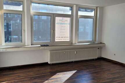 Wohnung Duisburg Dellviertel - 3 Zimmer, 100 m&sup2;, 780&euro; | Angebot:26107345