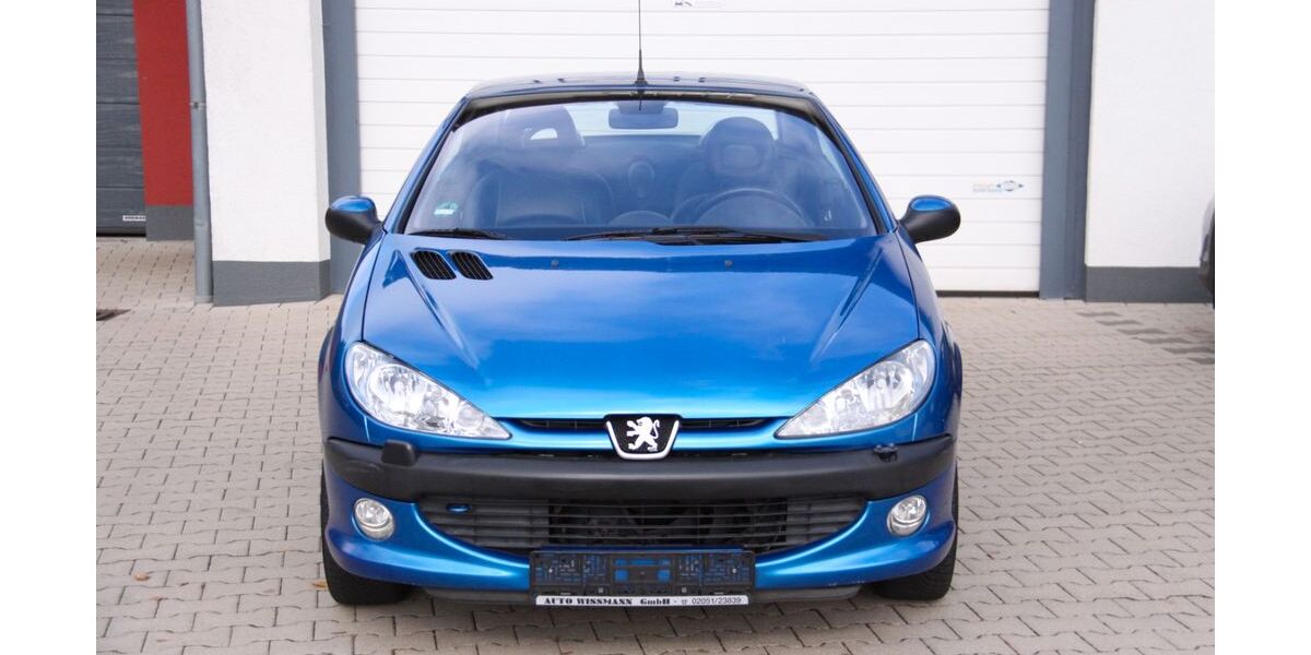Peugeot 206 181.600 km 2.999 &euro; Velbert 42549