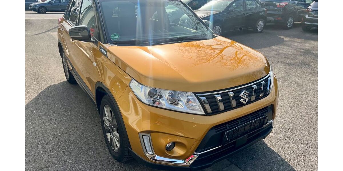 Suzuki Vitara 18.000 km 15.499 &euro; Recklinghausen 45663