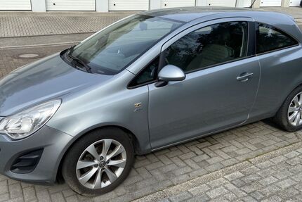 Opel Corsa 98.200 km 2.500 &euro; Mülheim an der Ruhr 45481