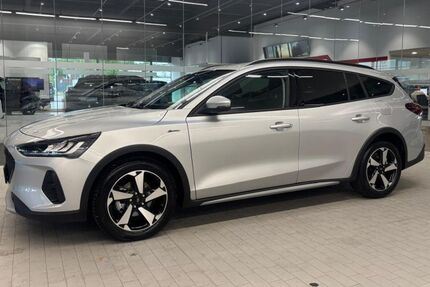 Ford Focus 4.468 km 25.880 &euro; Dinslaken 46539