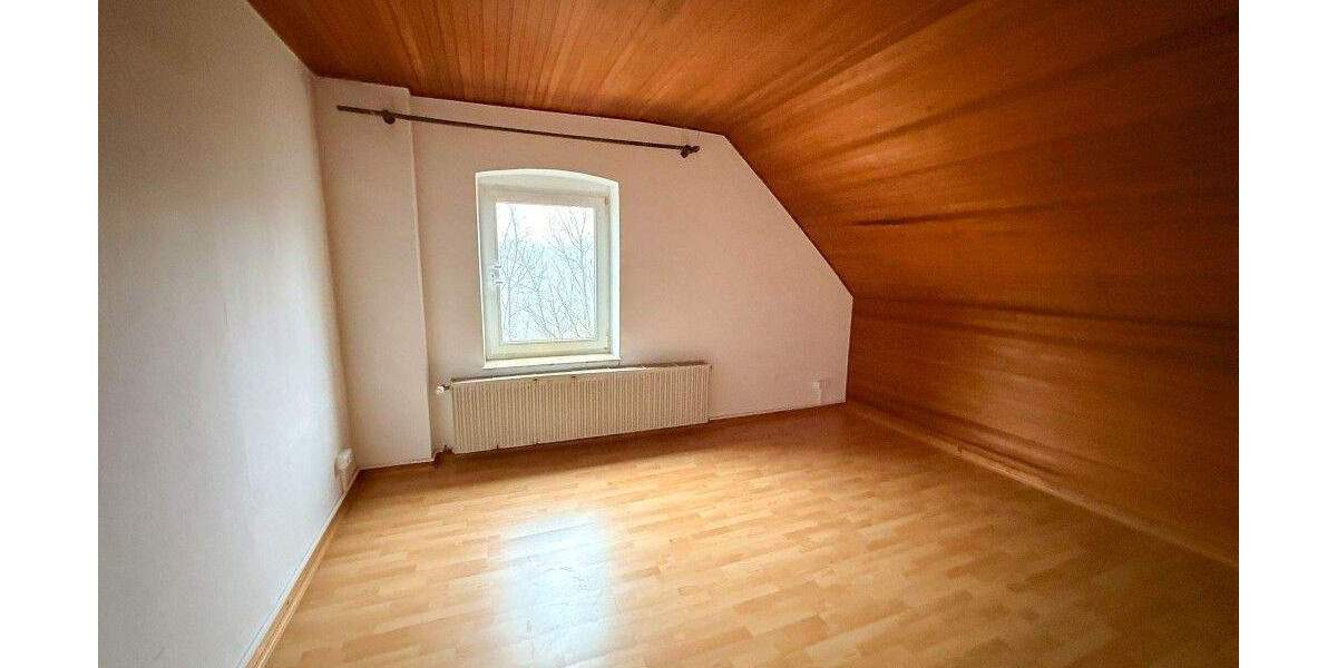Etagenwohnung Velbert Mitte - 3 Zimmer, 85 m&sup2;, 850&euro; | Angebot:25698464