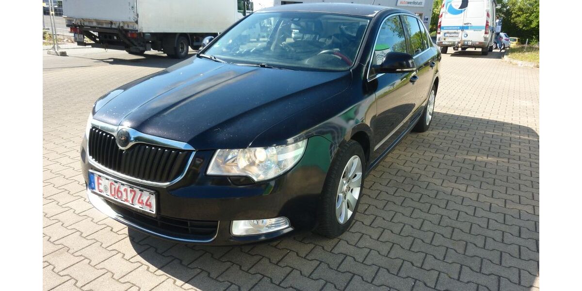 Skoda Superb 245.000 km 2.999 &euro; Essen 45144