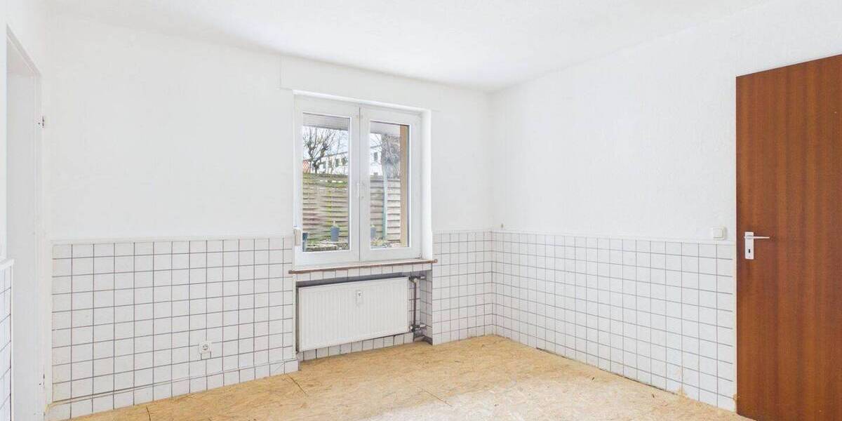 Terrassenwohnung Bottrop Stadtmitte - 2 Zimmer, 84 m&sup2;, 99.000&euro; | Angebot:26188415
