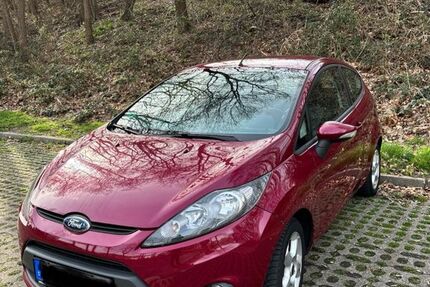 Ford Fiesta 152.500 km 2.400 &euro; Mülheim an der Ruhr 45481