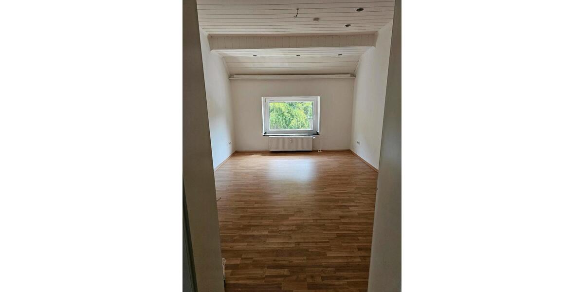 Maisonettenwohnung Duisburg Hamborn - 3 Zimmer, 83 m&sup2;, 125.000&euro; | Angebot:26367644