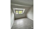 Dachgeschoßwohnung Essen Stadtbezirk VI - 3 Zimmer, 74 m&sup2;, 760&euro; | Angebot:26665409