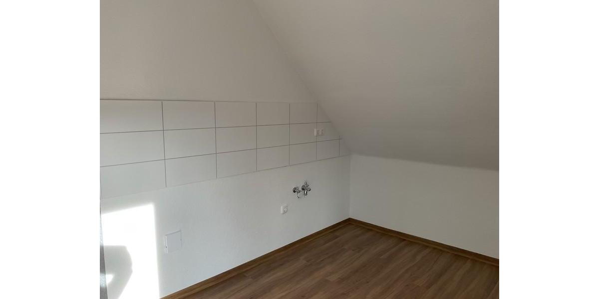 Dachgeschoßwohnung Hattingen - 2 Zimmer, 47 m&sup2;, 609&euro; | Angebot:23242773