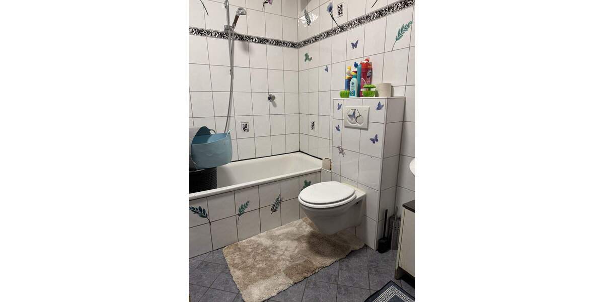 Etagenwohnung Recklinghausen König-Ludwig - 5 Zimmer, 131 m&sup2;, 130.000&euro; | Angebot:25695370