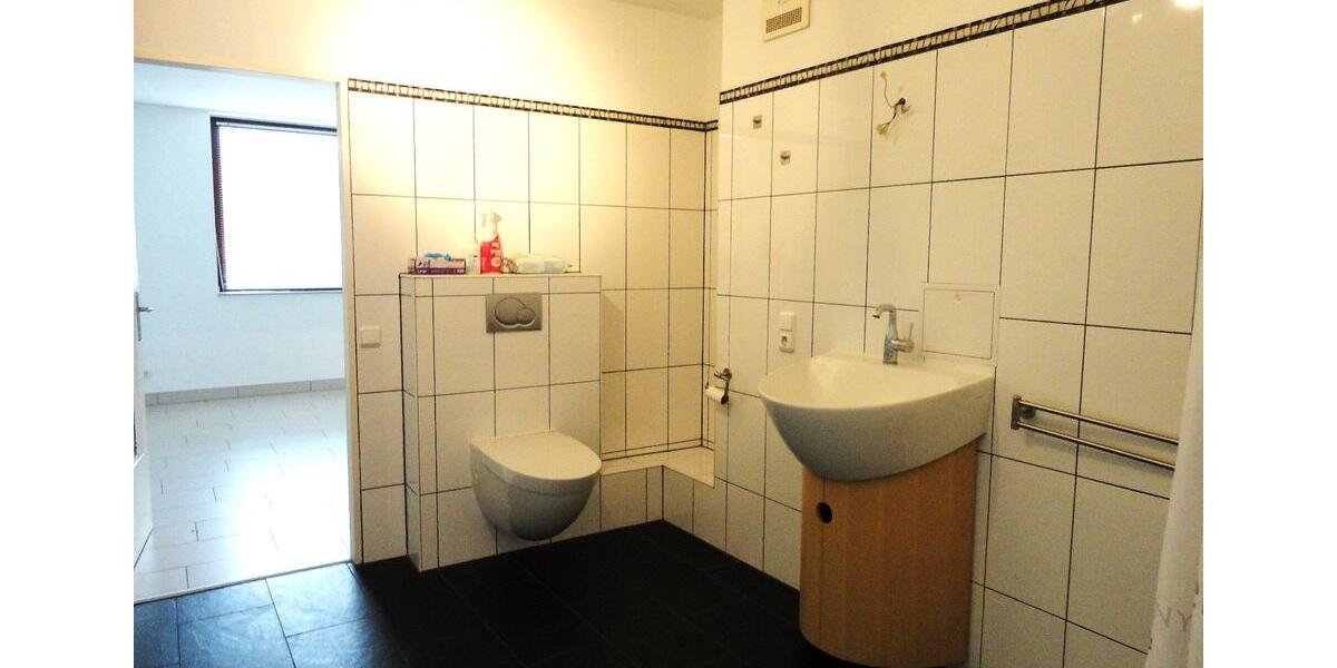 Etagenwohnung Voerde (Niederrhein) - 3 Zimmer, 116 m&sup2;, 900&euro; | Angebot:26147161