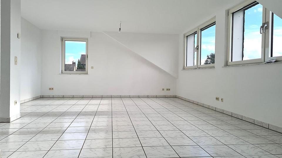 Dachgeschoßwohnung Dinslaken Lohberg - 2.5 Zimmer, 76 m&sup2;, 730&euro; | Angebot:26633965