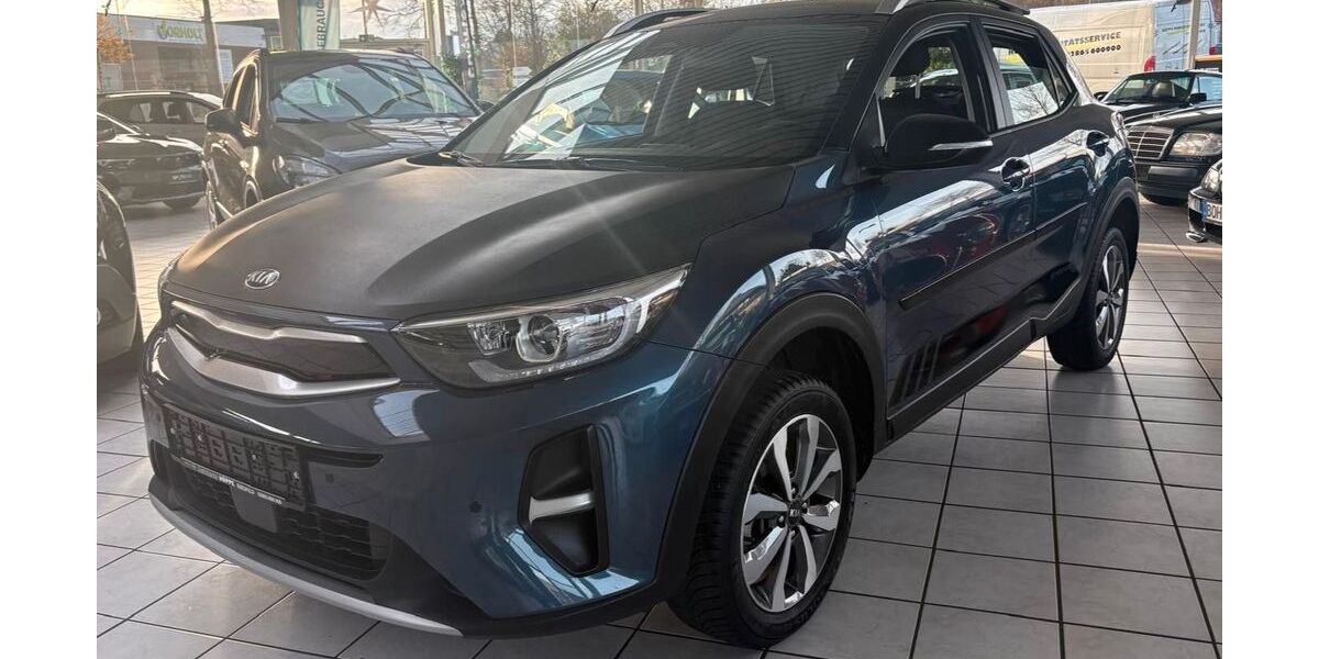 Kia Stonic 18.800 km 14.890 &euro; Raesfeld 46348