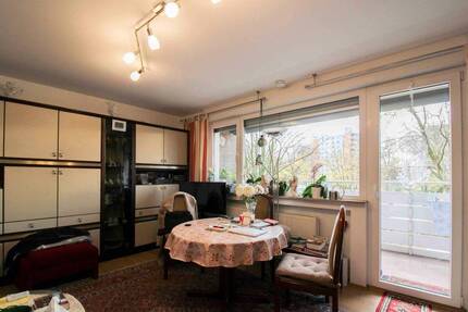 Wohnung Duisburg Hochheide - 2 Zimmer, 56 m&sup2;, 79.000&euro; | Angebot:26016572