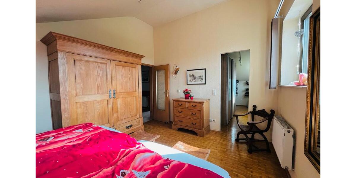 Einfamilienhaus Dinslaken Hiesfeld - 6 Zimmer, 166 m&sup2;, 729.000&euro; | Angebot:26165889