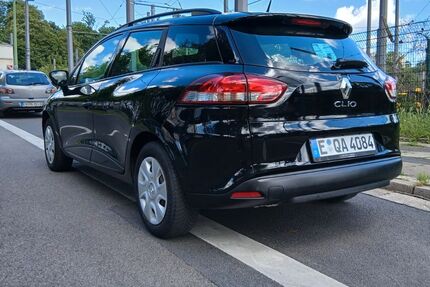 Renault Clio 81.000 km 5.299 &euro; Essen 45141