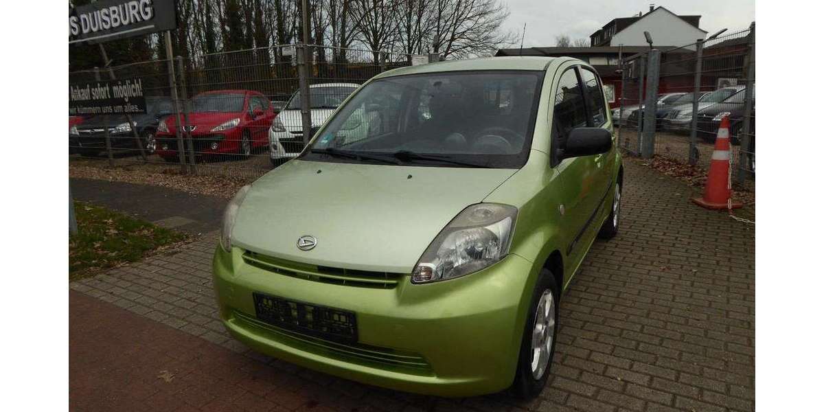 Daihatsu Sirion 164.000 km 1.550 &euro; Duisburg 47249