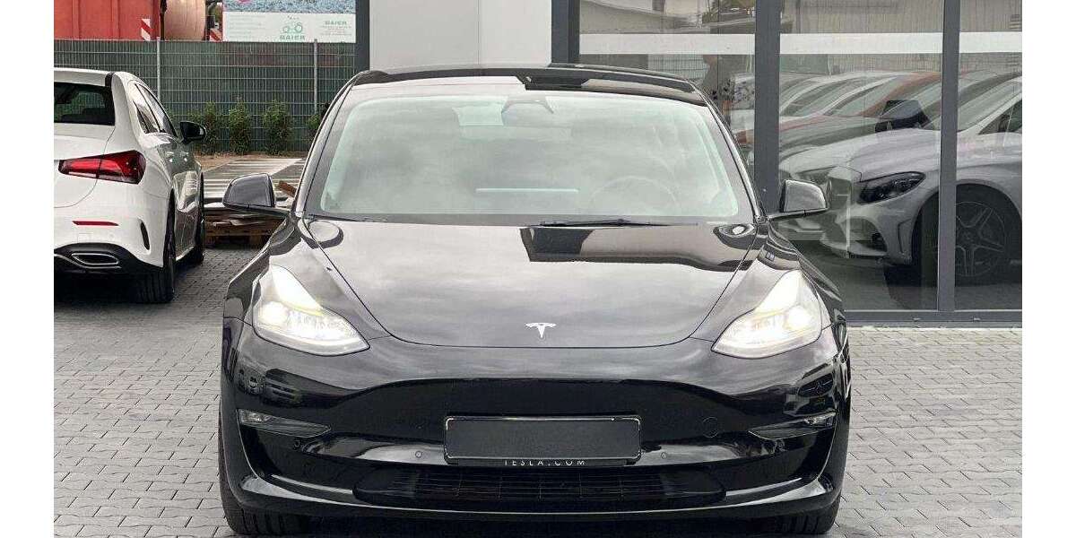 Tesla Model 3 23.000 km 29.600 &euro; Essen 45147