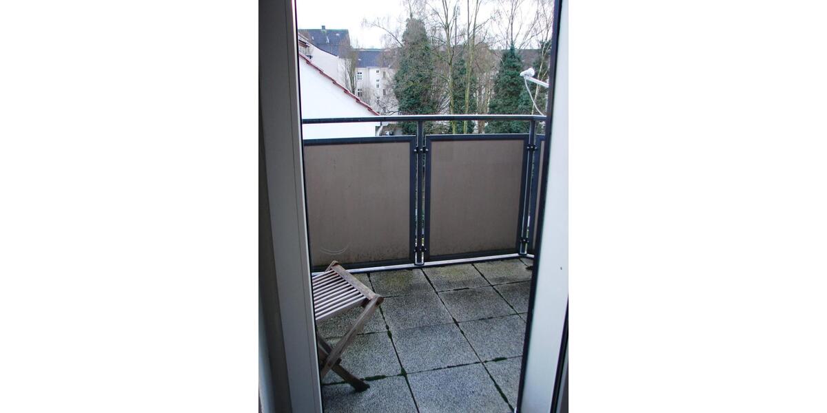 Dachgeschoßwohnung Gelsenkirchen Rotthausen - 3 Zimmer, 98 m&sup2;, 600&euro; | Angebot:26033838